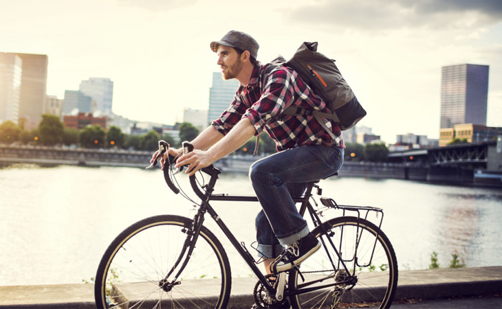 Đạp xe đi làm vừa giúp tăng cường sức khỏe, vừa kích thích não bộ tập trung tốt hơn