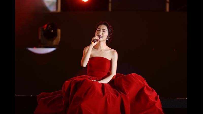 Hòa Minzy - nàng ca sĩ tài năng và phong cách