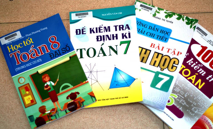 Sách tham khảo giúp các bạn học sinh bổ sung thêm nhiều kiến thức mới