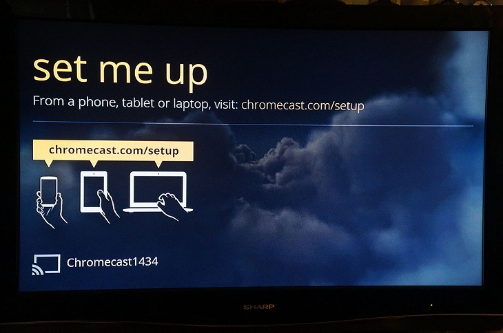 Trên màn hình thiết bị thông minh, yêu cầu bạn thiết lập Set me up > Tải ứng dụng ChromeCast về máy.