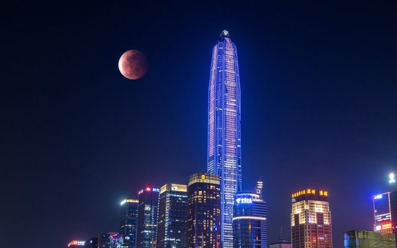 Một góc "siêu trăng máu" tại Thượng Hải, Trung Quốc