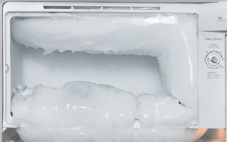 Khi tủ lạnh bị đóng lớp tuyết dày sò lạnh sẽ được kích hoạt.