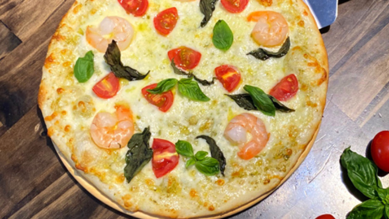 Pizza hải sản sốt Pesto