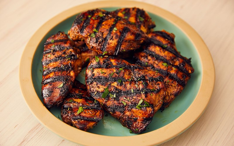 Thịt gà cũng có thể chế biến thành món steak