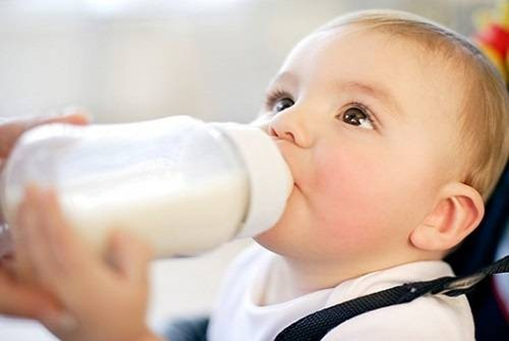 Sữa hạt không thể thay thế cho sữa bò với trẻ em