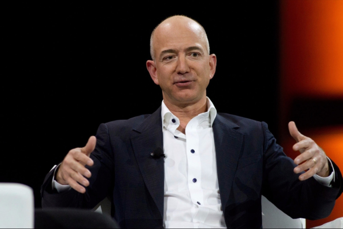 Jeff Bezos. Ảnh: Reuters