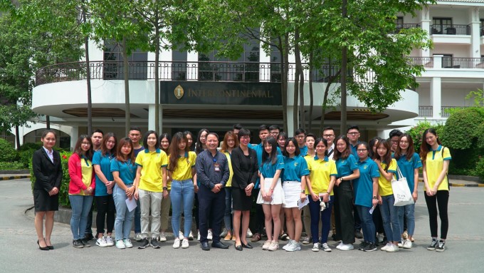 Một chuyến thực tế trải nghiệm của sinh viên Trường Quốc tế đến đối tác là Khách sạn InterContinental - Khách sạn hàng đầu Việt Nam năm 2022.