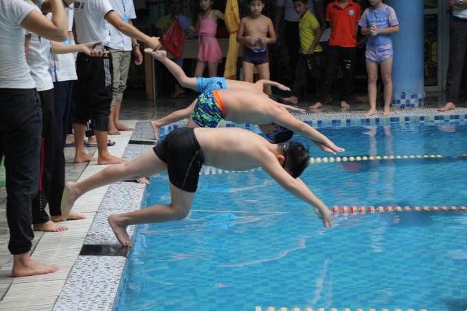 Học sinh tiểu học Vĩnh Phúc tham gia giải bơi cấp tỉnh, tháng 10/2022. Ảnh: Sở Giáo dục và Đào tạo Vĩnh Phúc