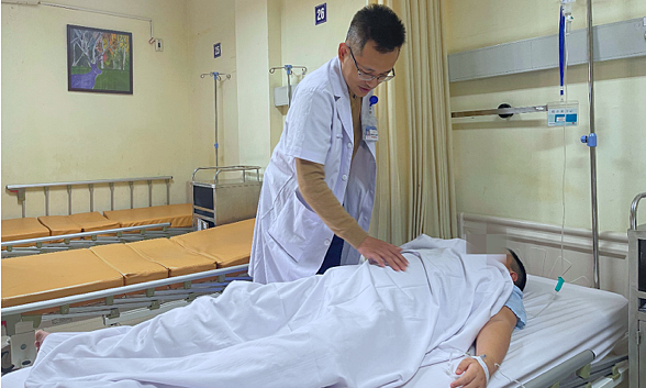 Bệnh nhân điều trị tại Bệnh viện Việt Đức. Ảnh: Bệnh viện cung cấp