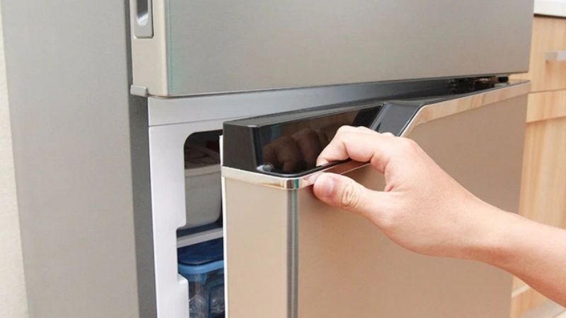 Bảo quản chả rươi trong tủ lạnh hoặc tủ đông