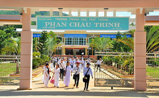đánh giá Trường THPT Phan Châu Trinh có tốt không