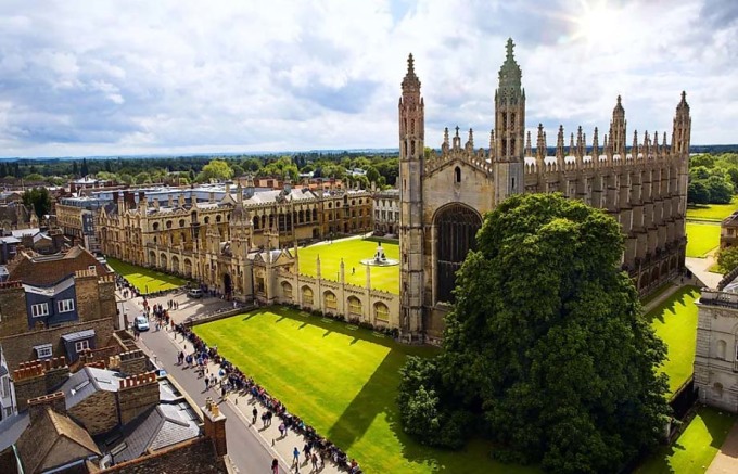 Đại học Cambrigde, Anh, là một trong những đại học lâu đời nhất thế giới. Ảnh: World Atlas