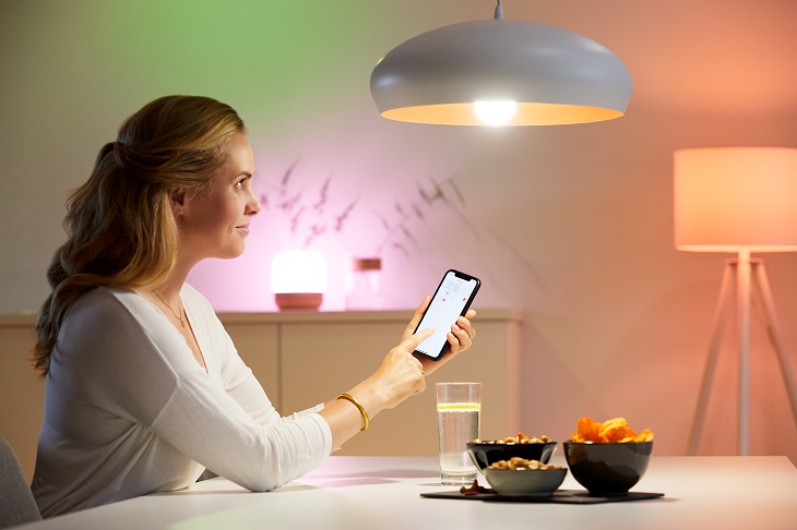 Đối với đèn sử dụng Bluetooth chỉ có thể sử dụng khi ở nhà