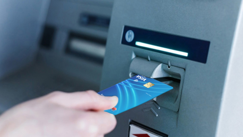 Chưa cần nhận thẻ, bạn vẫn có thể sử dụng tài khoản để giao dịch nếu đã nộp tiền và kích hoạt thẻ