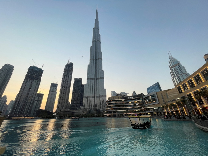 Tòa tháp Burj Khalifa tại Dubai (UAE) ngày 30/9/2021. Ảnh: Reuters