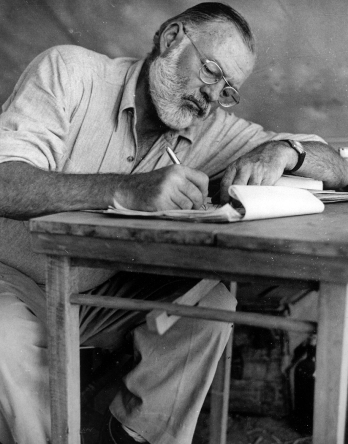 Nhà văn ở Kenya năm 1951. Ảnh: Alamy