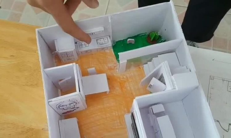 Học sinh lớp 10 giới thiệu ngôi nhà tự thiết kế