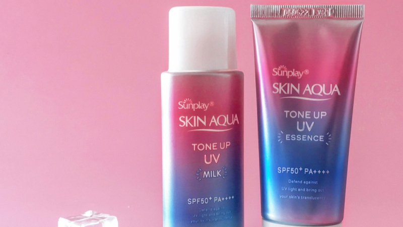 Kem chống nắng Sunplay Skin Aqua Tone Up UV Milk Essence SPF50+, PA++++
