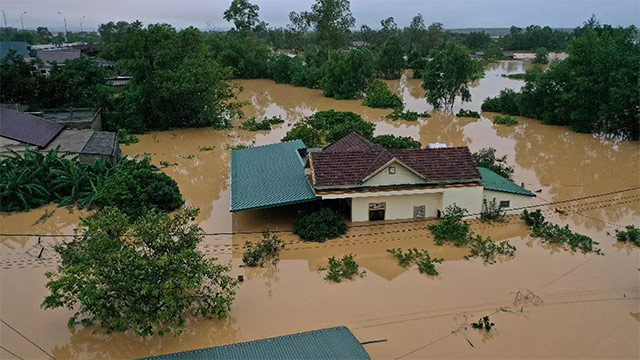 Lũ lụt Miền Trung gây thiệt hại lớn về người và của