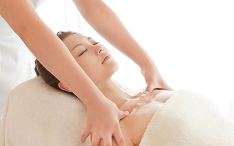 Các sai lầm thường gặp khi massage ngực