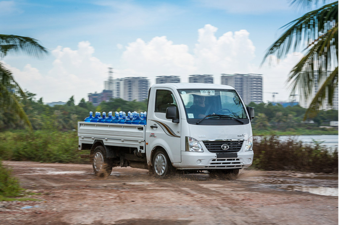 Tata Super ACE là một trong những dòng tải nhẹ chủ lực của TMT Motors tại Việt Nam.