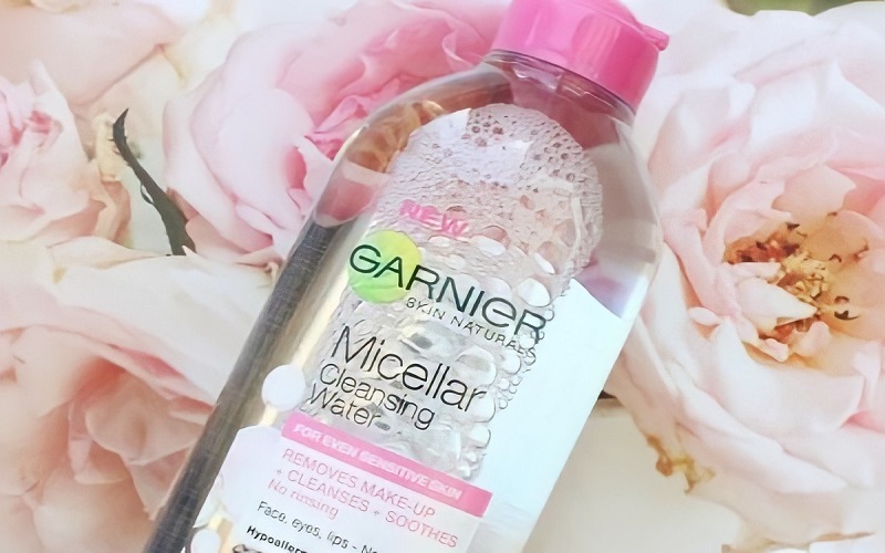 Nước tẩy trang Garnier nắp hồng phù hợp với mọi loại da