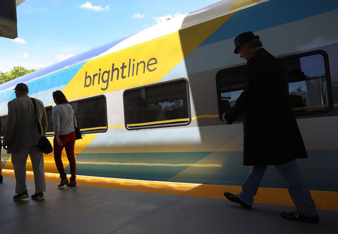 Brightline dự định xây dựng tuyến đường sắt cao tốc Brightline West kết nối Las Vegas với Los Angeles. Ảnh: Joe Raedle
