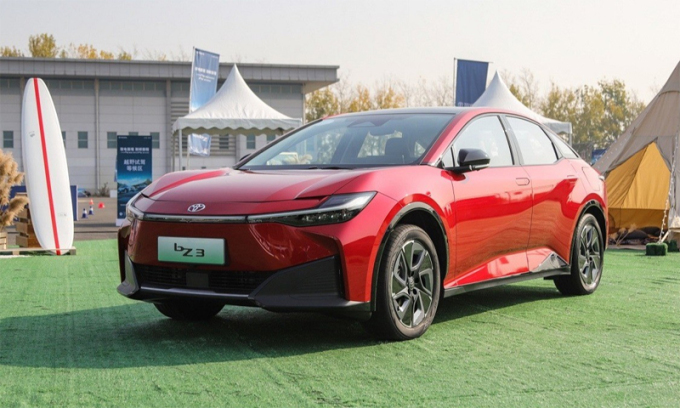 Toyota bZ3 đã ra mắt ở Trung Quốc, bắt đầu được sản xuất và sẽ giao xe trong quý I. Ảnh: Ifeng