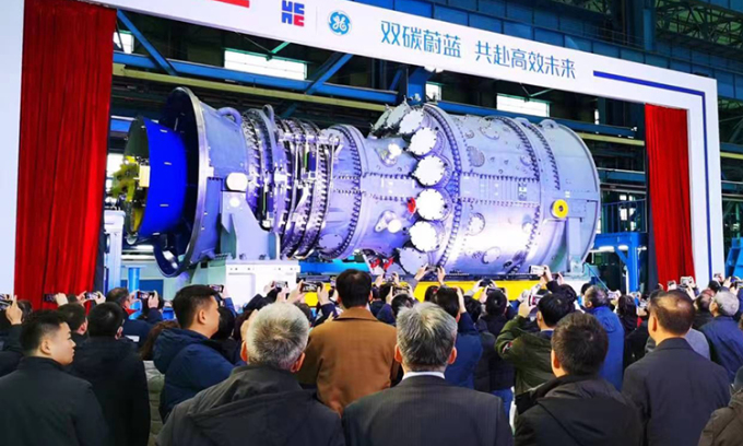 Turbine khí lớp HA đầu tiên do Trung Quốc sản xuất. Ảnh: Đài truyền hình Hà Bắc
