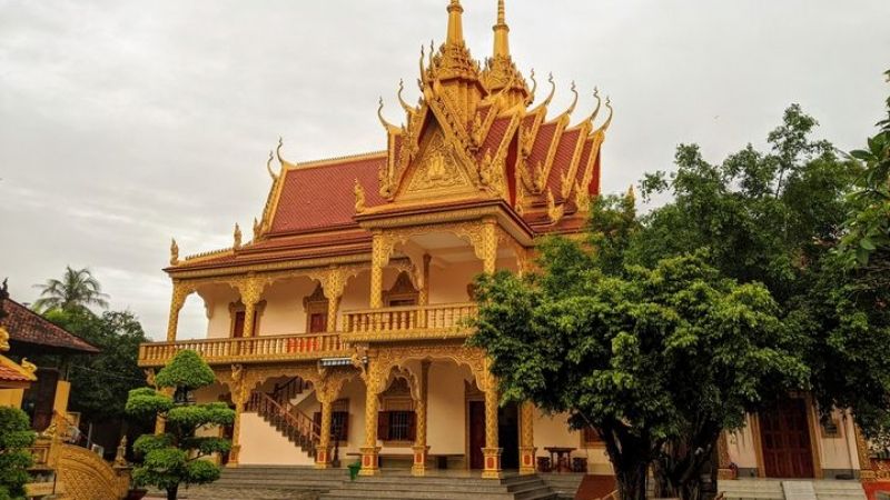 Chùa Xvayton mang đậm nét kiến trúc người Khmer.
