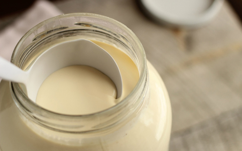 4 công thức làm váng sữa tại nhà cho bé