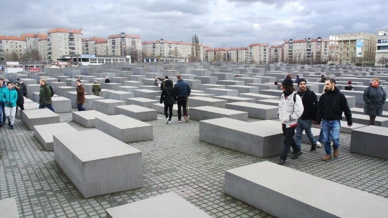 Ngày lễ tháng 1: Ngày Quốc tế Kỷ niệm Tưởng nhớ Nạn nhân của Nạn diệt chủng Đức quốc xã