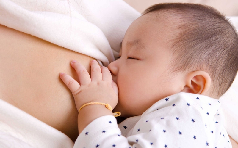 Các biện pháp lợi sữa an toàn, hiệu quả cho mẹ sau sinh