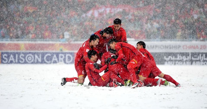 Soạn bài Điều gì giúp bóng đá Việt Nam chiến thắng?