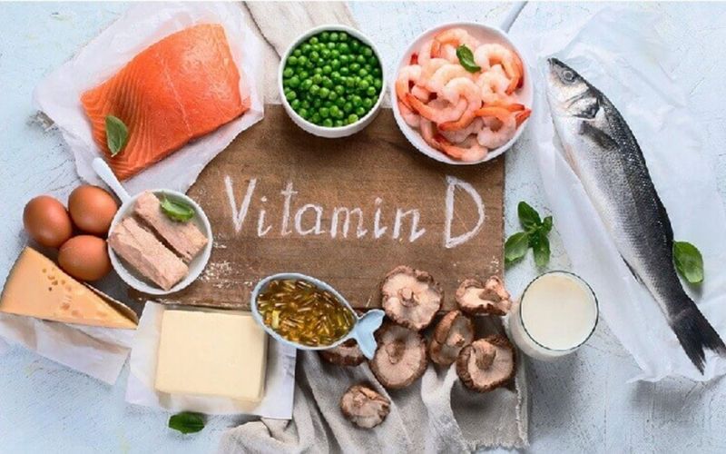 Người bị gãy xương nên ăn các thực phẩm giàu vitamin D