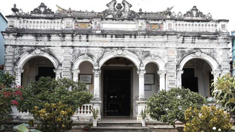 Nhà cổ Huỳnh Thủy Lê có bề dày lịch sử gần 125 năm.