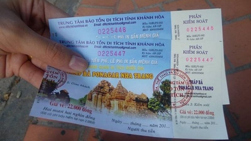 Giá vé tham quan tháp bà Ponagar