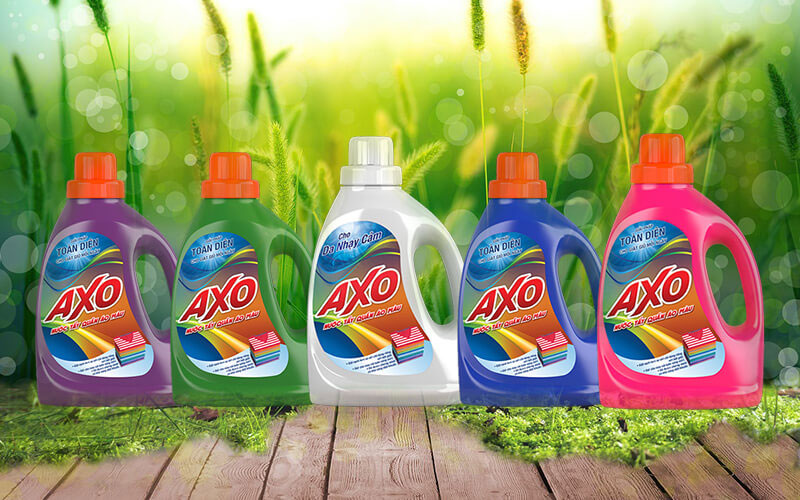 Nước thuốc tẩy quần áo màu AXO là một thương hiệu của Việt Nam
