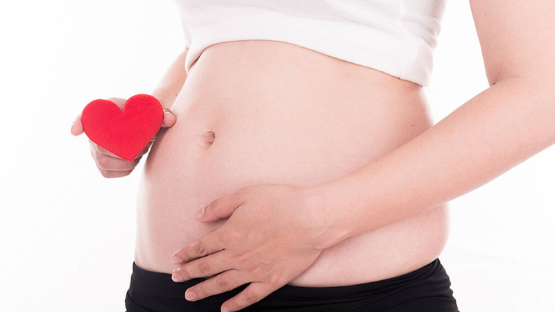 Phụ nữ mang thai và cho con bú không uống tinh dầu kinh giới oregano bằng đường miệng