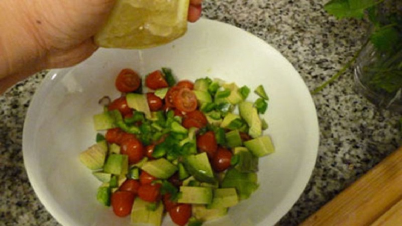 Cách làm món salad cà chua
