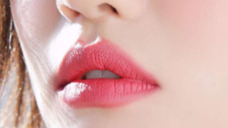 Son môi hồng đào phù hợp với làn da nào?