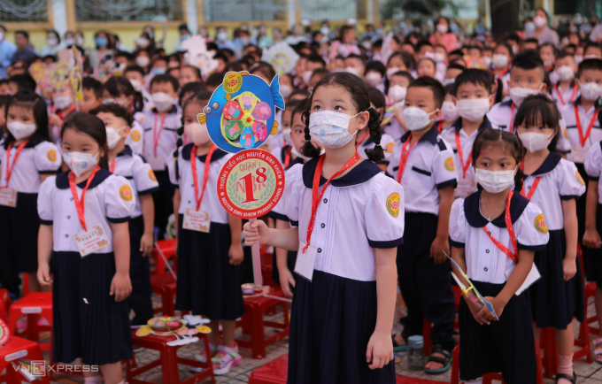 Lễ khai giảng tại trường Tiểu học Nguyễn Bỉnh Khiêm (quận 1, TP HCM), sáng 5/9/2022. Ảnh: Quỳnh Trần